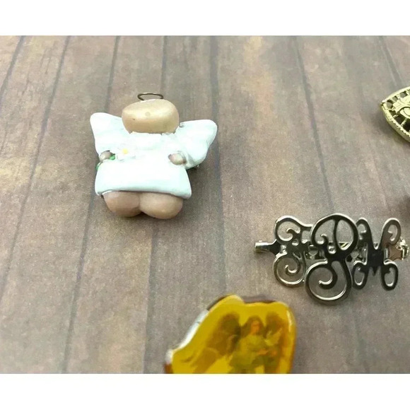 VTG Lot of 9 Brooch Pin Assorted Initial Silver Gold Tone - Picture 6 of 10